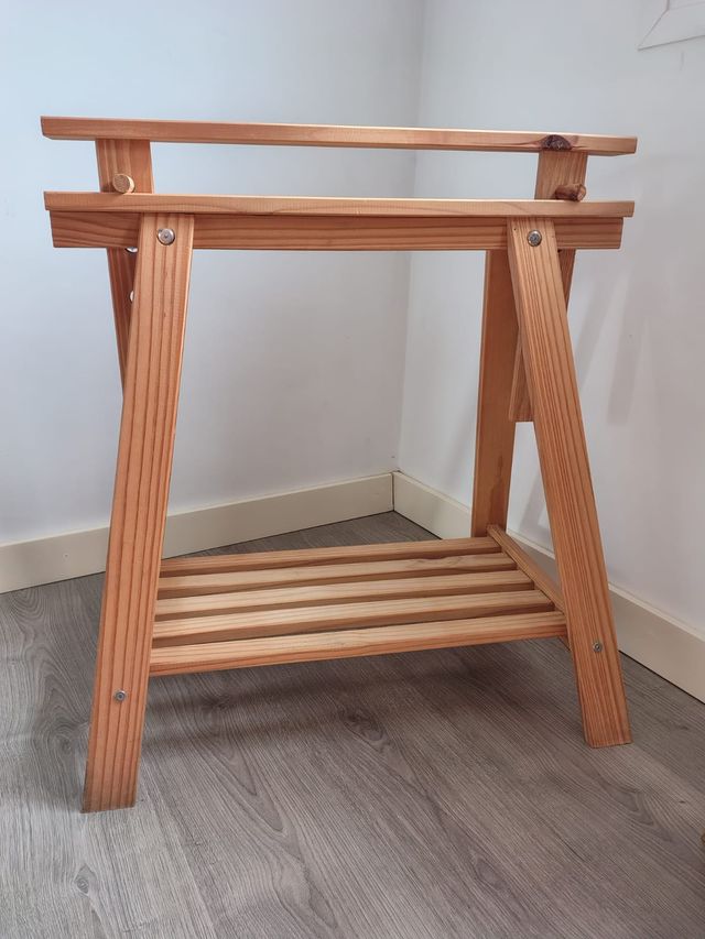 Tablero y burras de madera