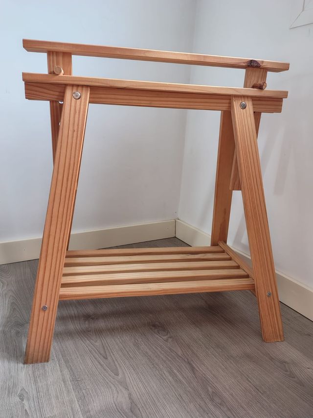 Tablero y burras de madera