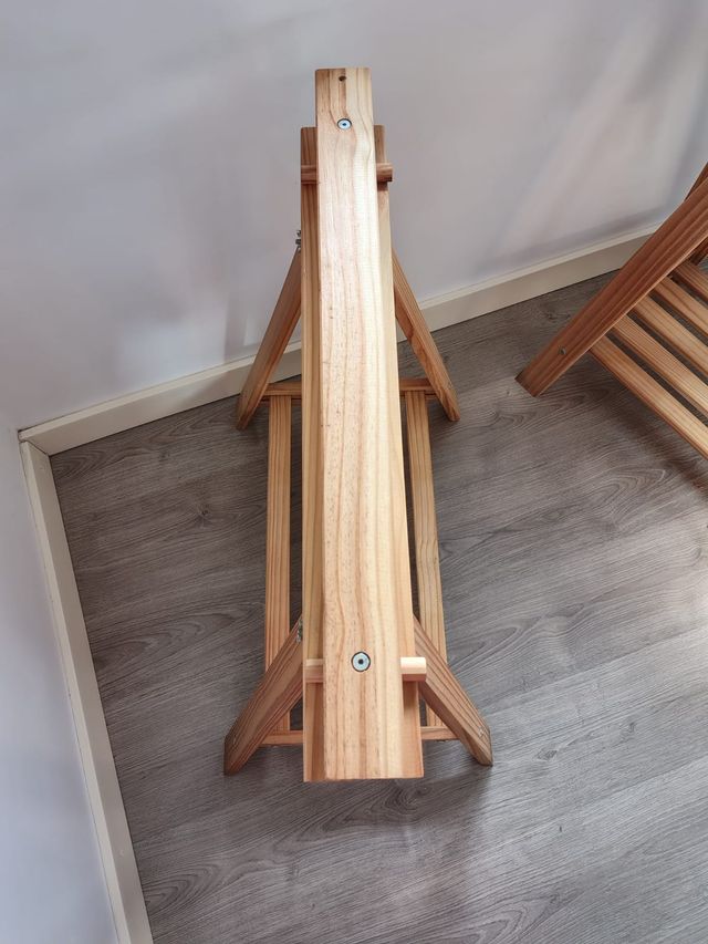 Tablero y burras de madera