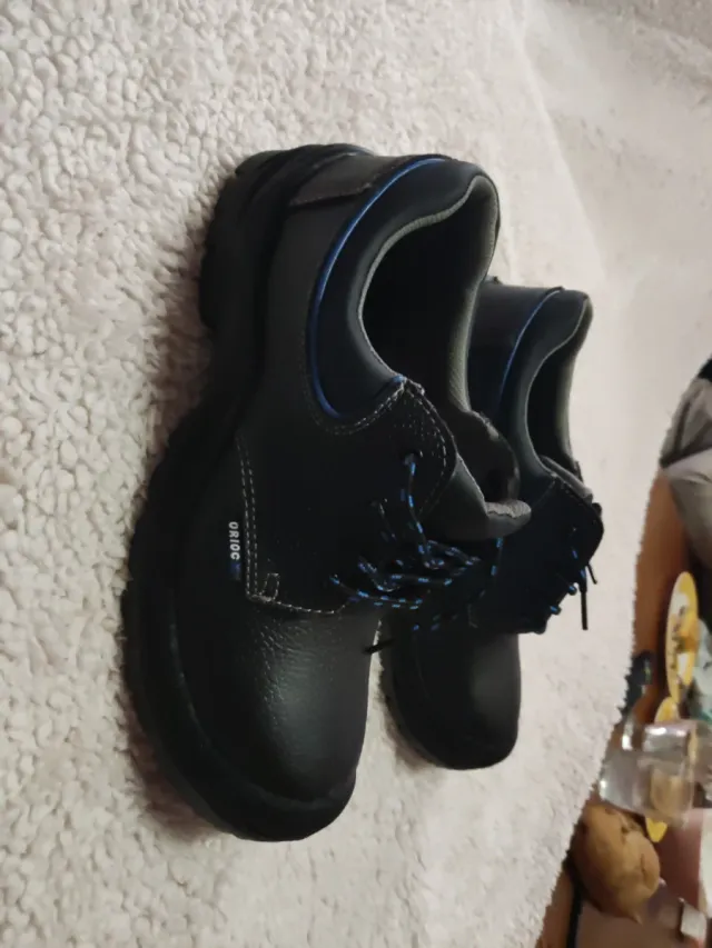 Calzado de seguridad negro