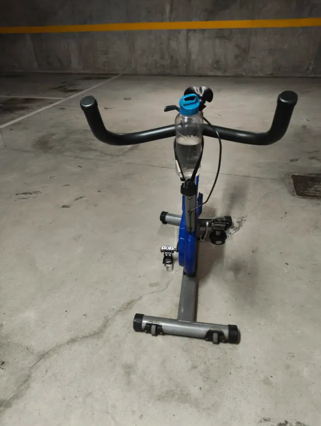 Bicicleta Spinning Salter M-844, vendo por no usa.