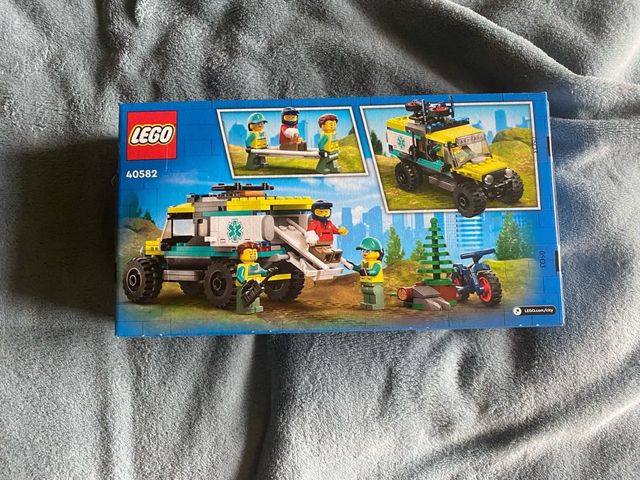 LEGO City 40582 Ambulanza 4x4