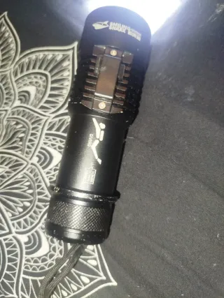 Linterna de buceo Smiling Shark