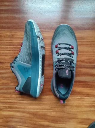 Zapatillas Under Armour Talla 41 Gris/Rosa