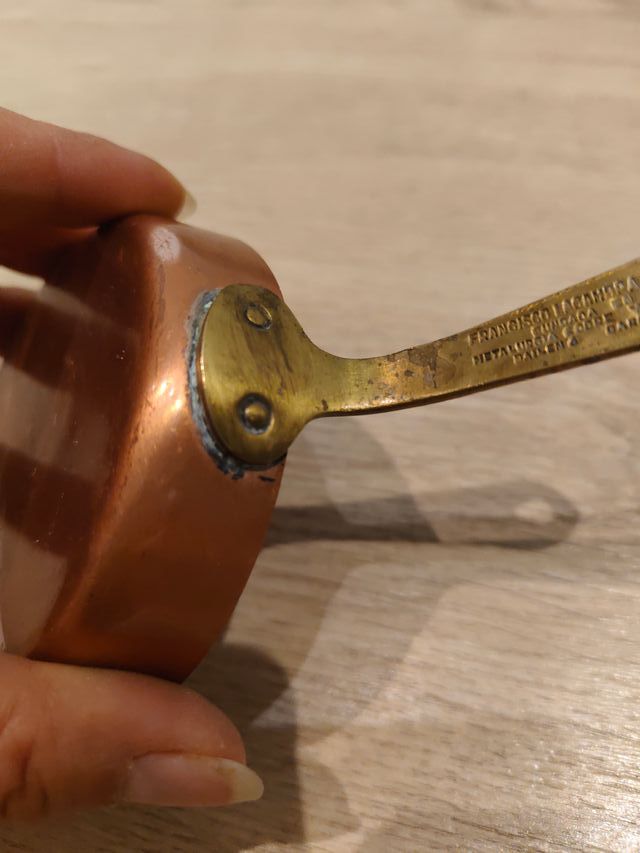 Sartén miniatura cobre con escudo