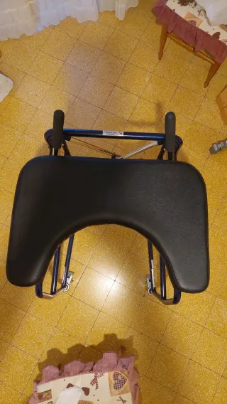 Deambulatore con appoggio petto/braccia