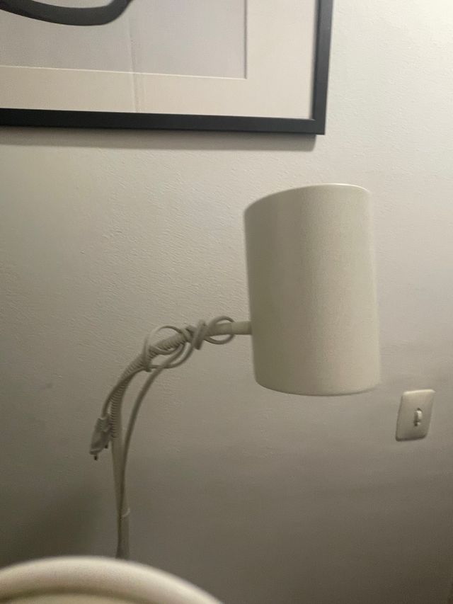 Lámpara Philips Blanca Minimalista