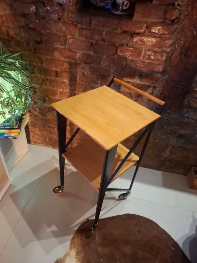 Carrito auxiliar madera y metal