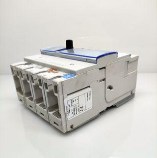 Bticino Megatiker M2 250B 3P+N Interruttore