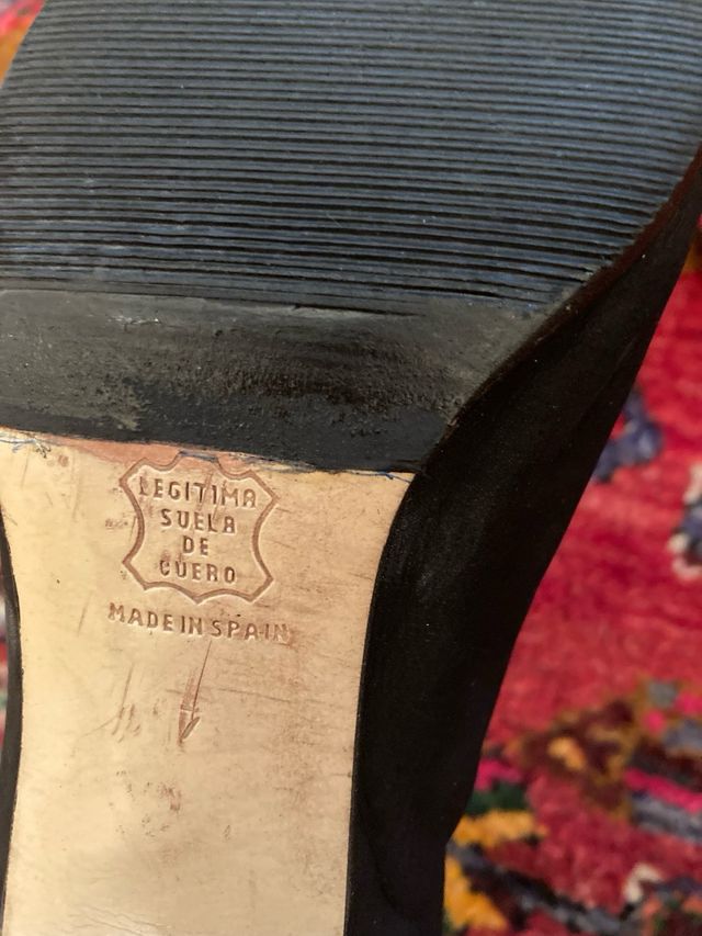 Zapatos Oriense Ante Rojo y Negro