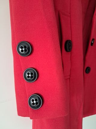 Abrigo de mujer rojo