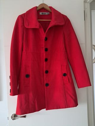 Abrigo de mujer rojo