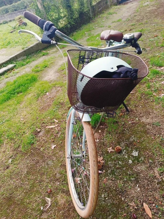 Bicicleta paseo Btwin + Casco