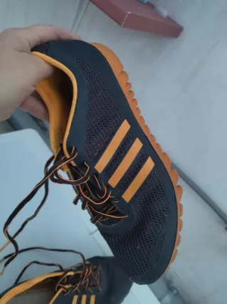 Scarpe da uomo Adidas taglia 43.5