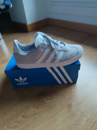 Zapatillas Adidas Gazelle Totalmente nuevas 37 1/2