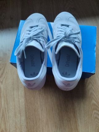 Zapatillas Adidas Gazelle Totalmente nuevas 37 1/2