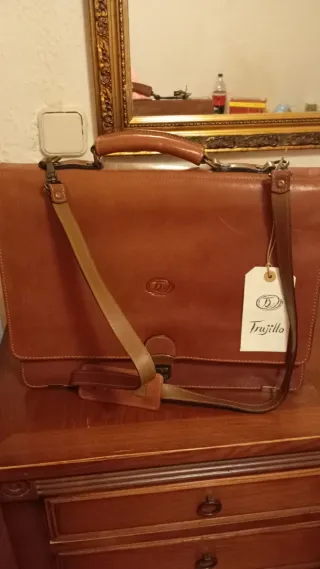 Maletín de piel Trujillo sin estrenar
