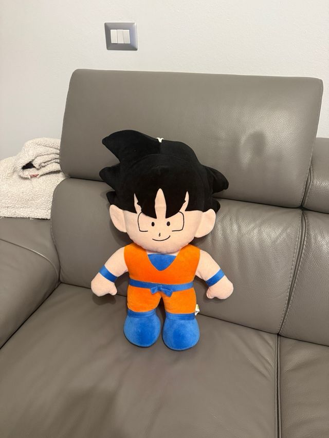 Peluche Goku Dragon Ball Z Maxi