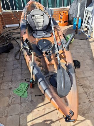 Kayak de pesca con asiento