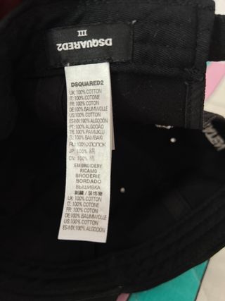 Gorra DSQUARED2 Negra Bordada
