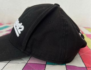 Gorra DSQUARED2 Negra Bordada