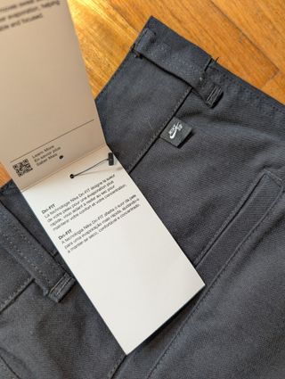 Nike pantaloni Dry-Fit nuovi con cartellino