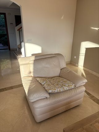 2 poltrone Natuzzi in pelle beige - poltrone relax 