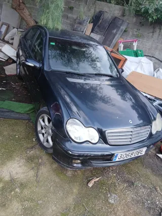 Mercedes-Benz Clase C 2004