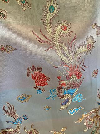 Hafu (vestido Chino) 100% Seda.Bordado de Dragones