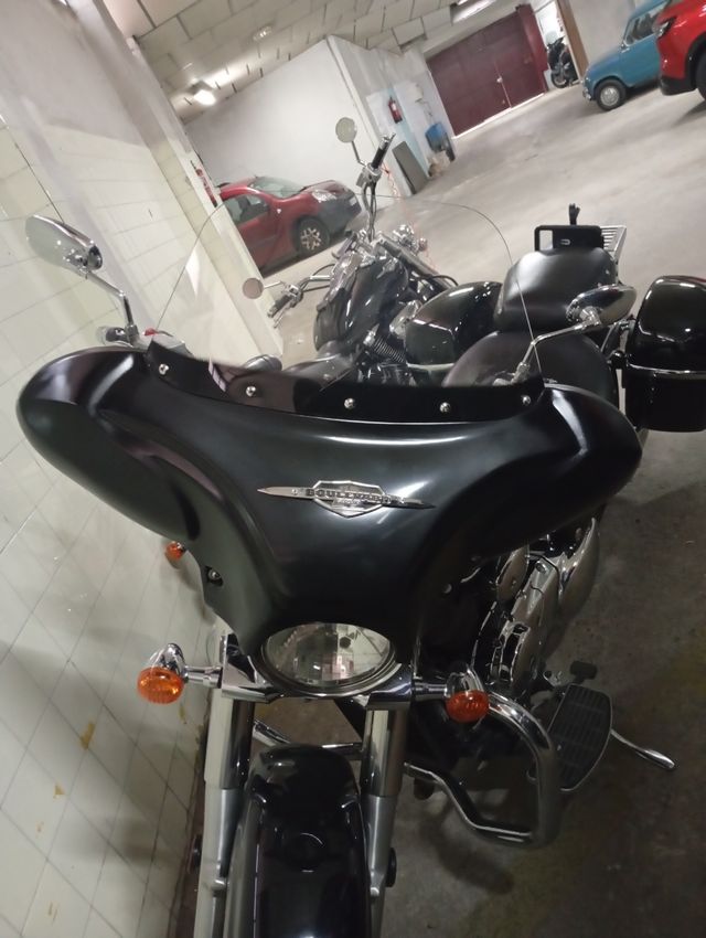 Batwing con altavoces y amplificador