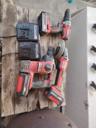 Lote Herramientas Eléctricas: Taladro, Rotomartill