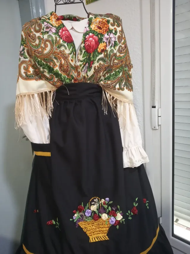 Vintage,Traje Regional Baturra tallas grandes