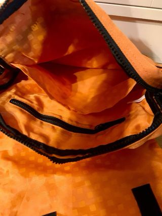 Bandolera infantil Kukuxumusu con cremalleras