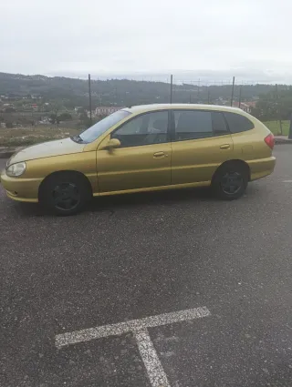 KIA Rio 2002