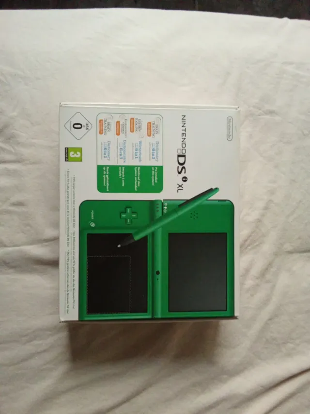 Nintendo DS XL Verde
