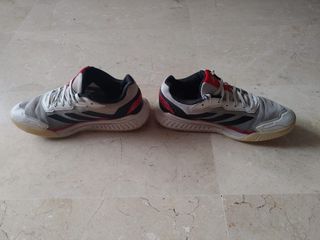 Scarpe Adidas grigie e bianche da uomo