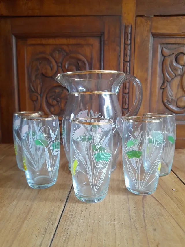 Jarra y vasos vintage 