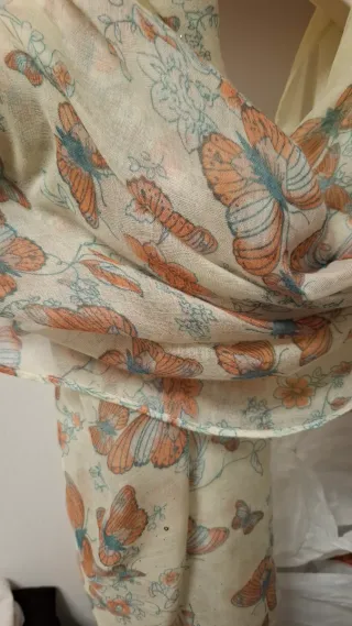 Foulard Panna/beige con Farfalle