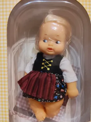 Muñeca Barriguitas Famosa Planeta DeAgostini