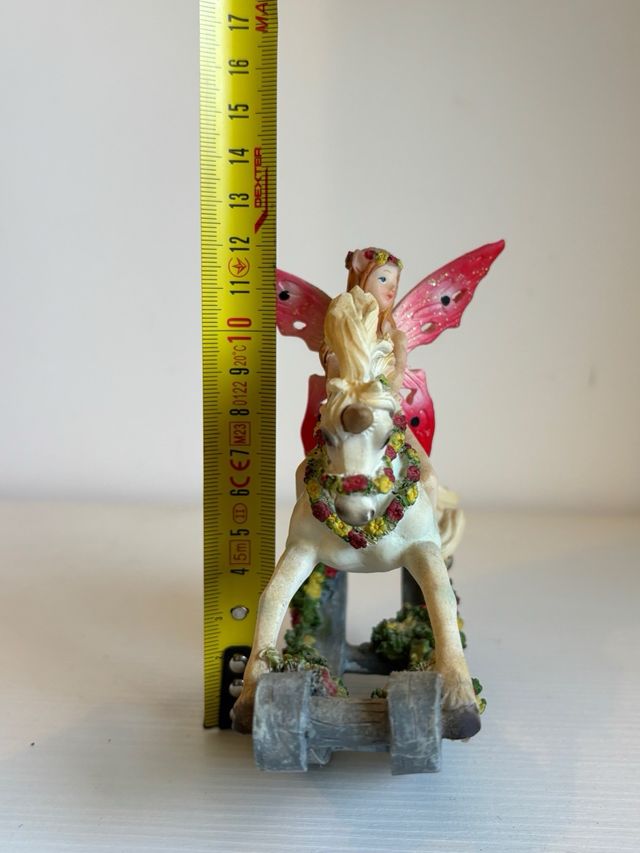Cavallino a dondolo fata dipinto a mano