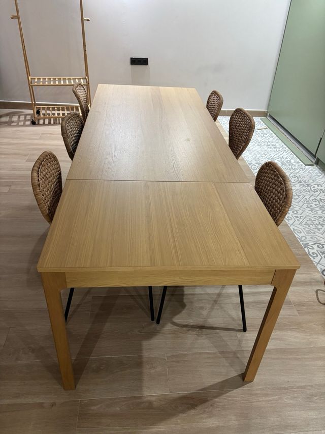 Magnifico tavolo da pranzo allungabile