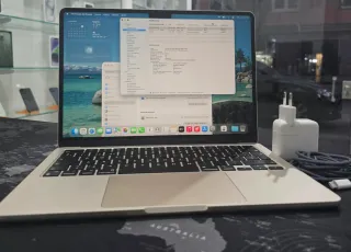 Apple Macbook Air 13 Con Chip M3 256GB +16GB 