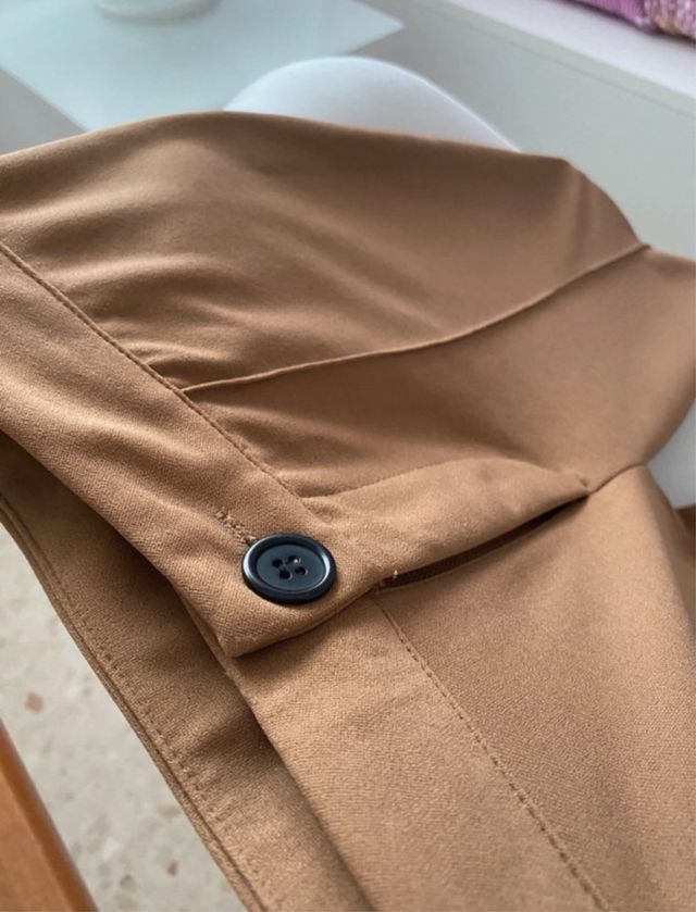 Pantalón vestir Shein camel elegante