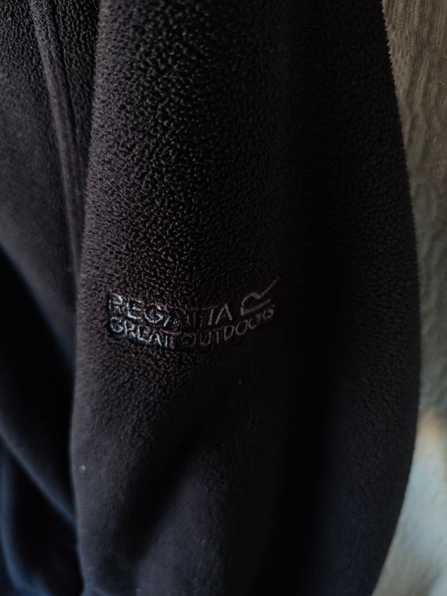 Chaqueta Regatta negra forro sherpa gris talla M/L