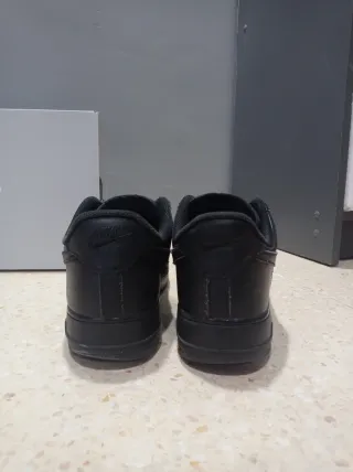 Nike Air Force 1 Talla 44.5 Negras