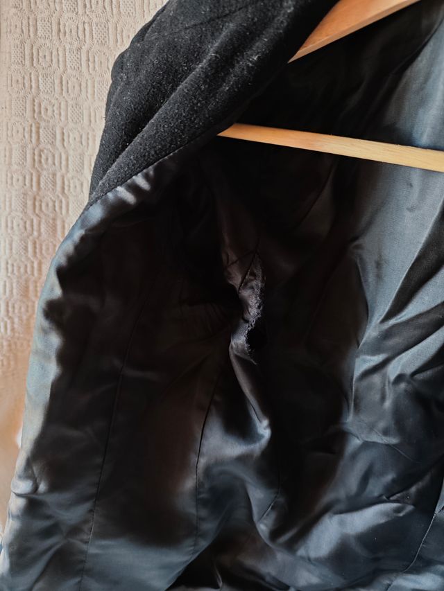 Abrigo negro Zara mujer botones talla S corto cruz