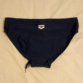 Bañador deportivo azul con detalles blancos