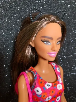 Barbie Fashionistas bambola