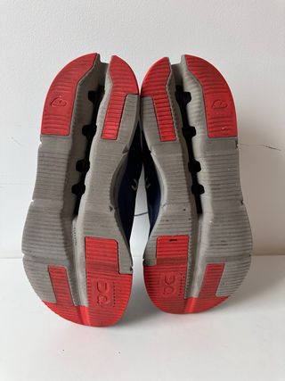 On Running Cloud 45 Azul/Rojo