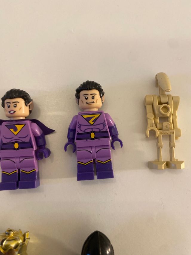 Lote 11 minifiguras Lego originales - incompletas